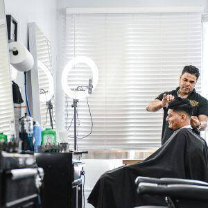 Barber chair and ring light