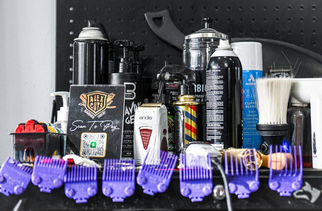 Barber tools and station