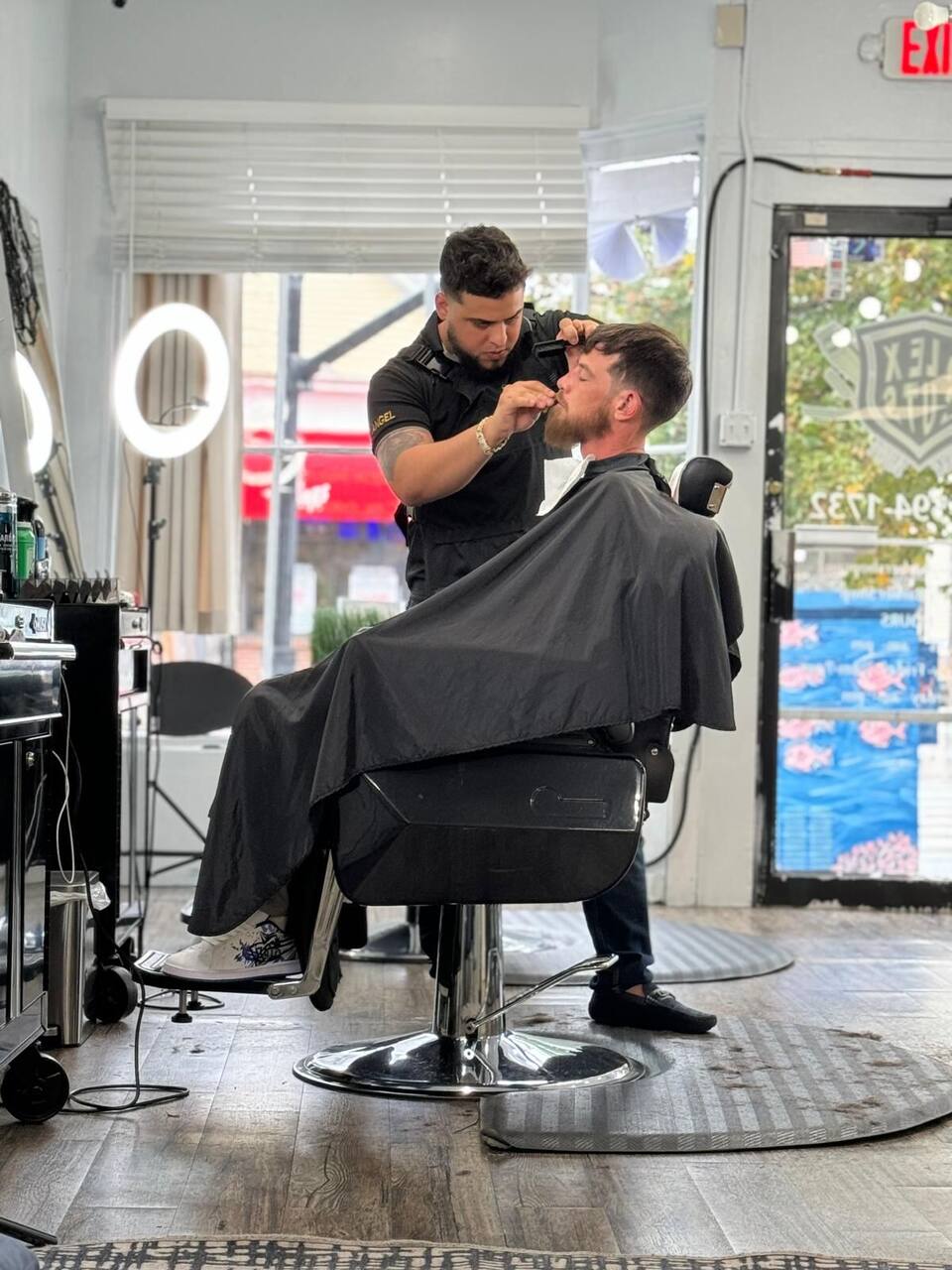 Beard trim in progress